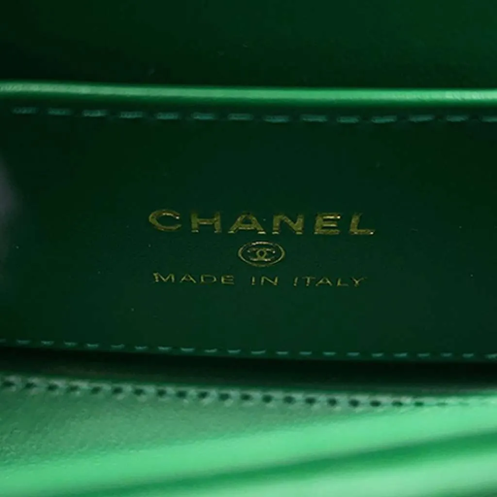 Chanel Nano Aged Calfskin Kelly Shopper Bag Green Leather Never worn - Box View