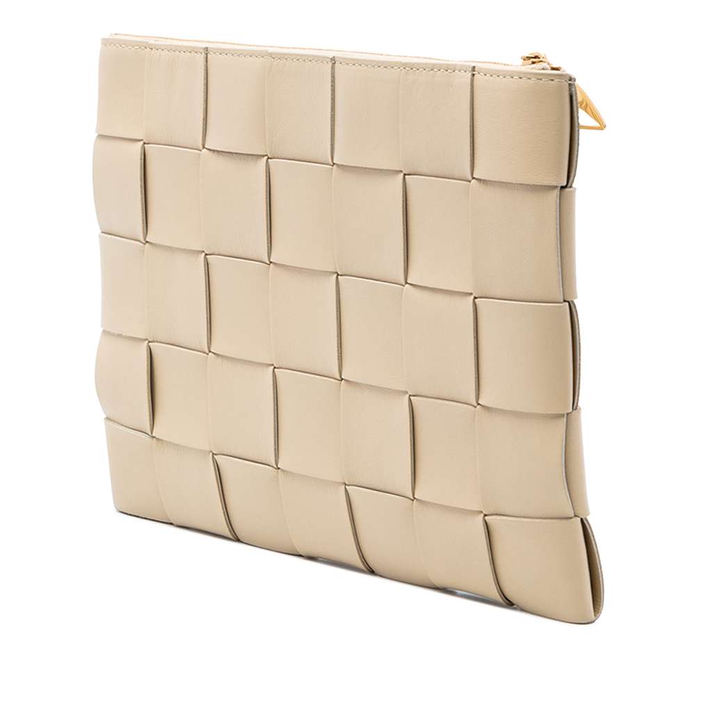 Bottega Veneta Nappa Maxi Intrecciato Cassette Flat Pouch Beige Leather Good condition - Back View