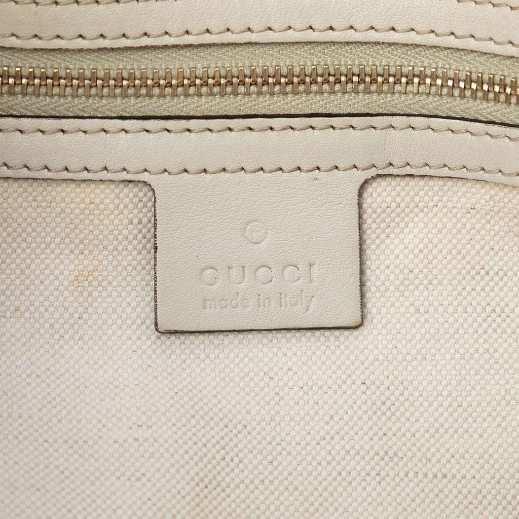 Gucci Guccissima Lovely Shoulder Bag White Leather Good condition - Box View