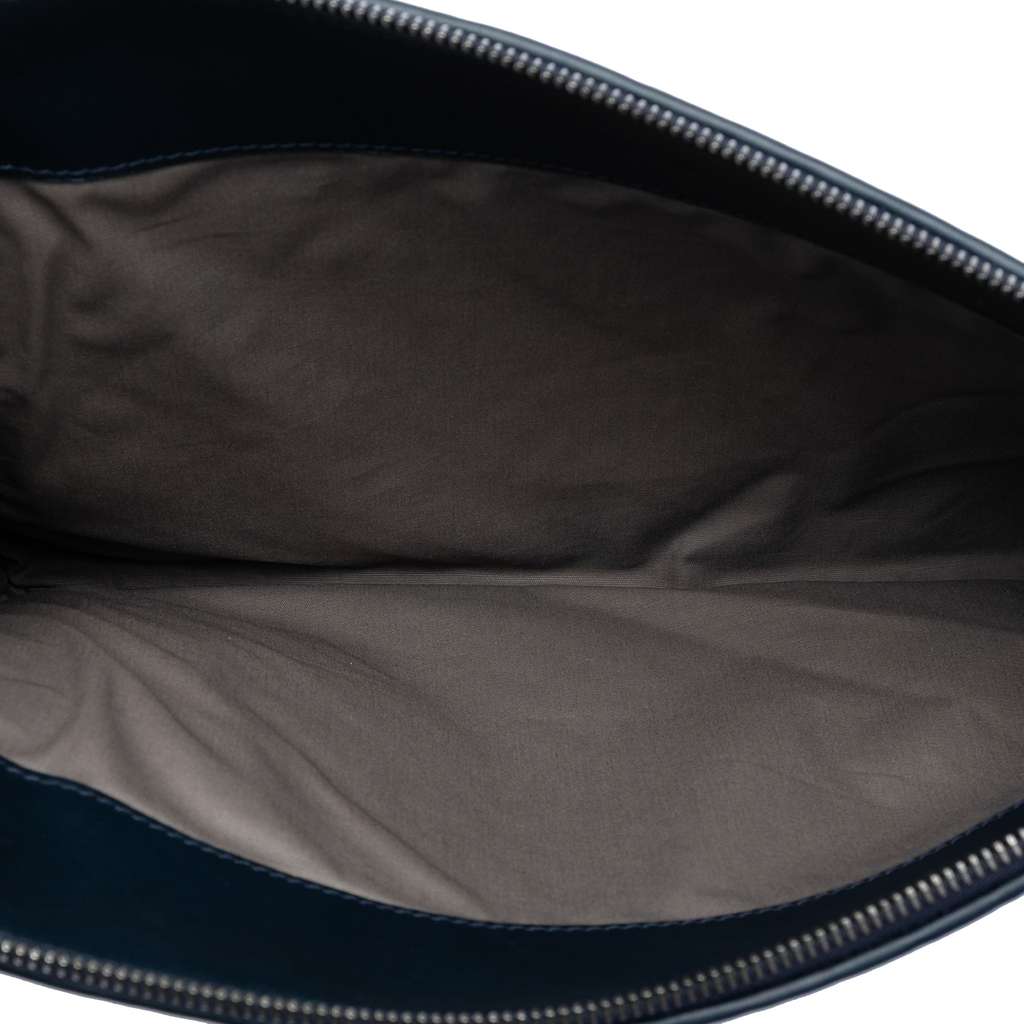 Bottega Veneta Nappa Intrecciato Clutch Blue Leather Good condition - Model View