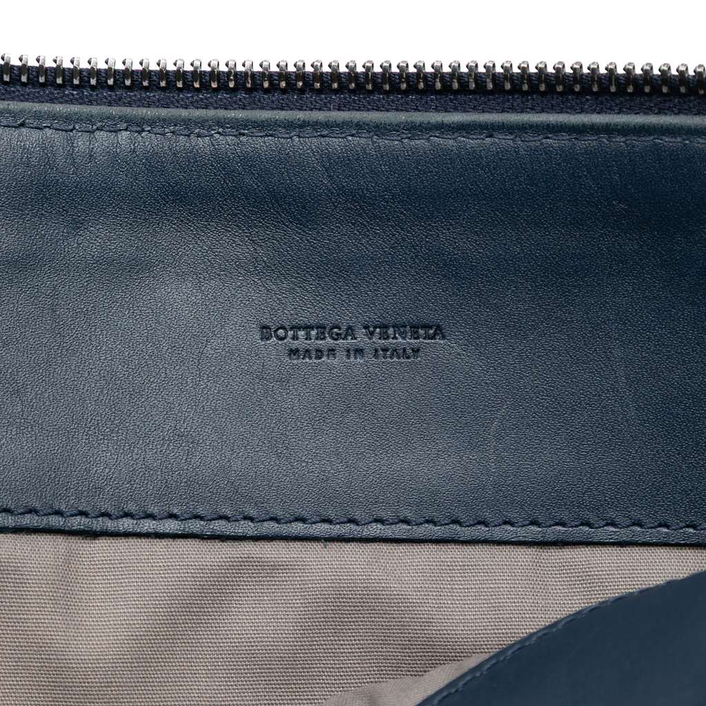 Bottega Veneta Nappa Intrecciato Clutch Blue Leather Good condition - Box View