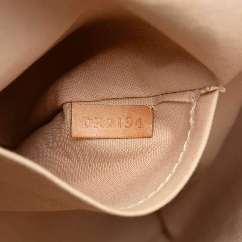 Louis Vuitton Monogram Vernis Montebello MM Beige Leather Good condition - Box View