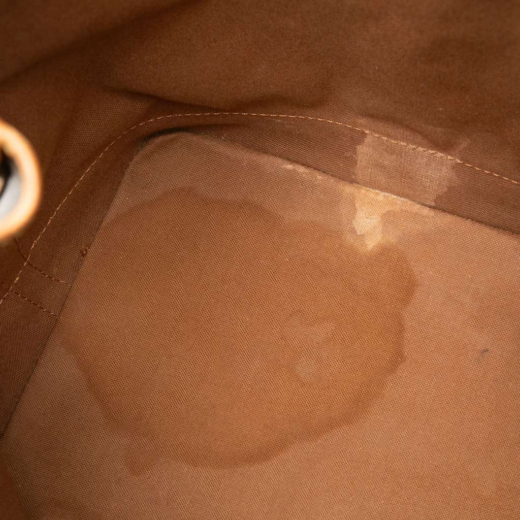 Louis Vuitton Monogram Noe GM Brown Fair condition - Model View