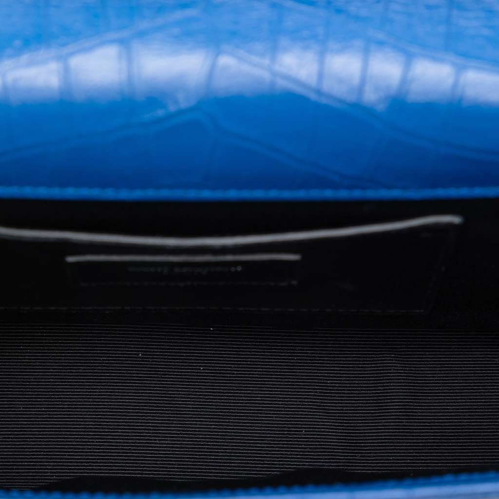 Saint Laurent Medium Croc Embossed Leather Kate Tassel Crossbody Blue Leather Good condition - Model View