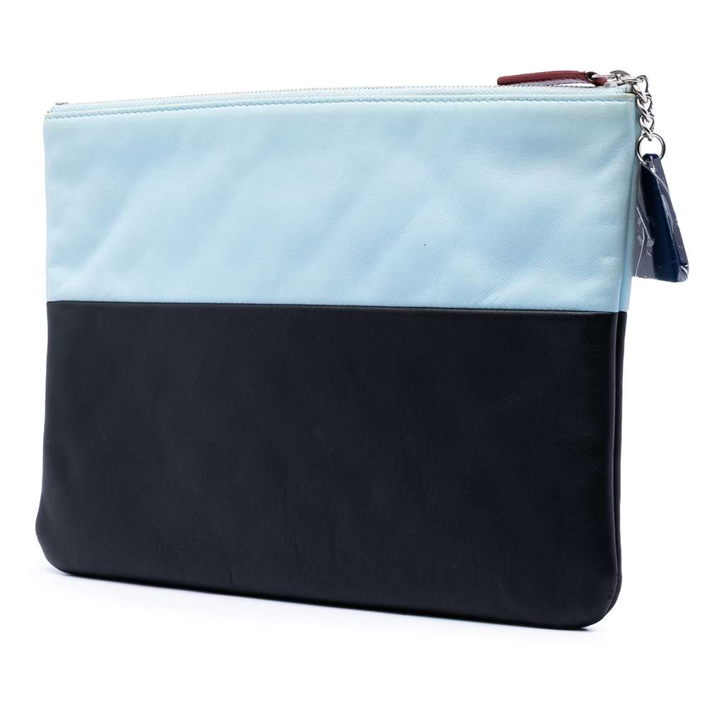 Chanel Medium Lambskin Airlines O Case Clutch Black Leather Good condition - Back View