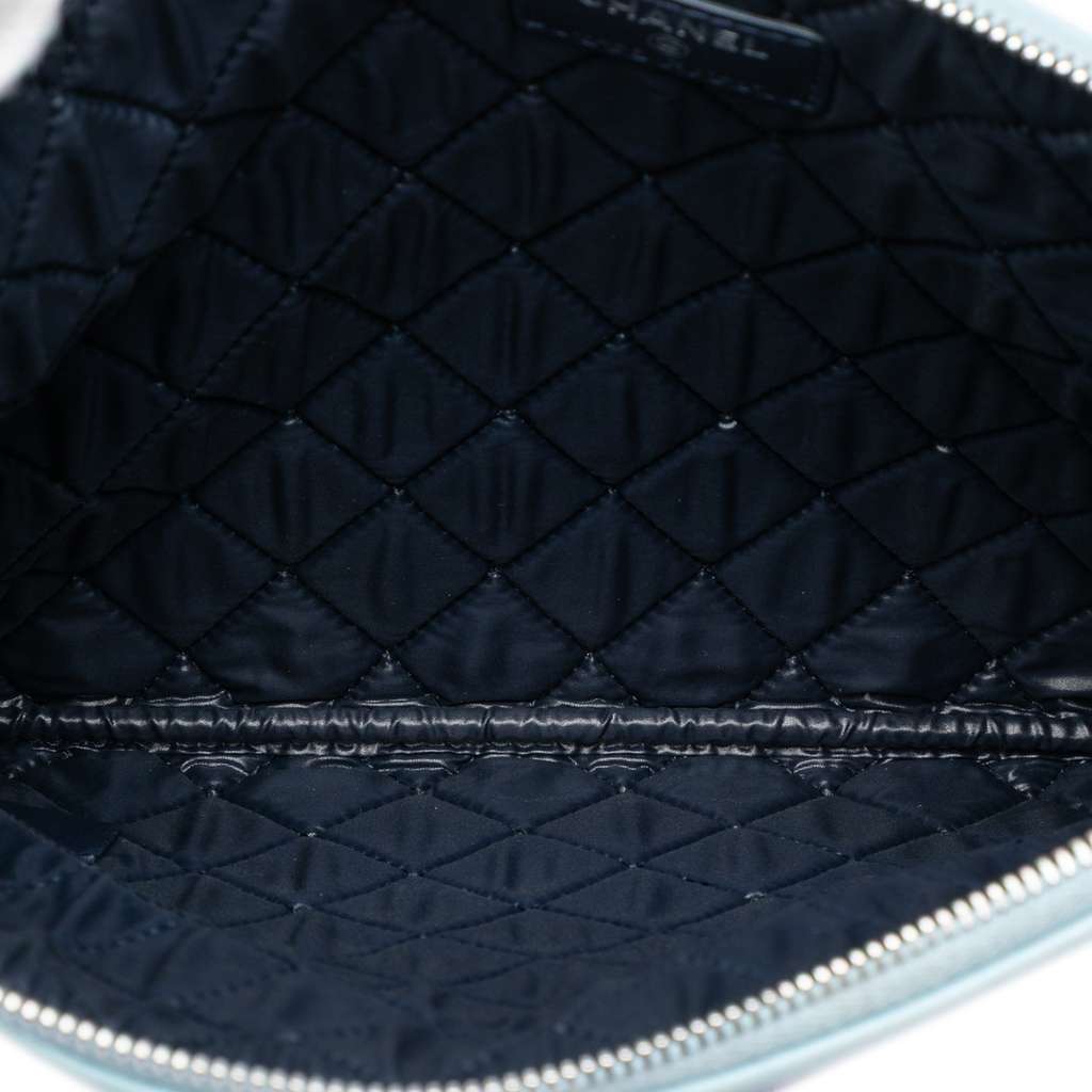 Chanel Medium Lambskin Airlines O Case Clutch Black Leather Good condition - Model View