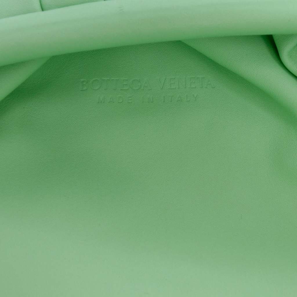 Bottega Veneta Teen Lambskin The Pouch Green Leather Good condition - Box View
