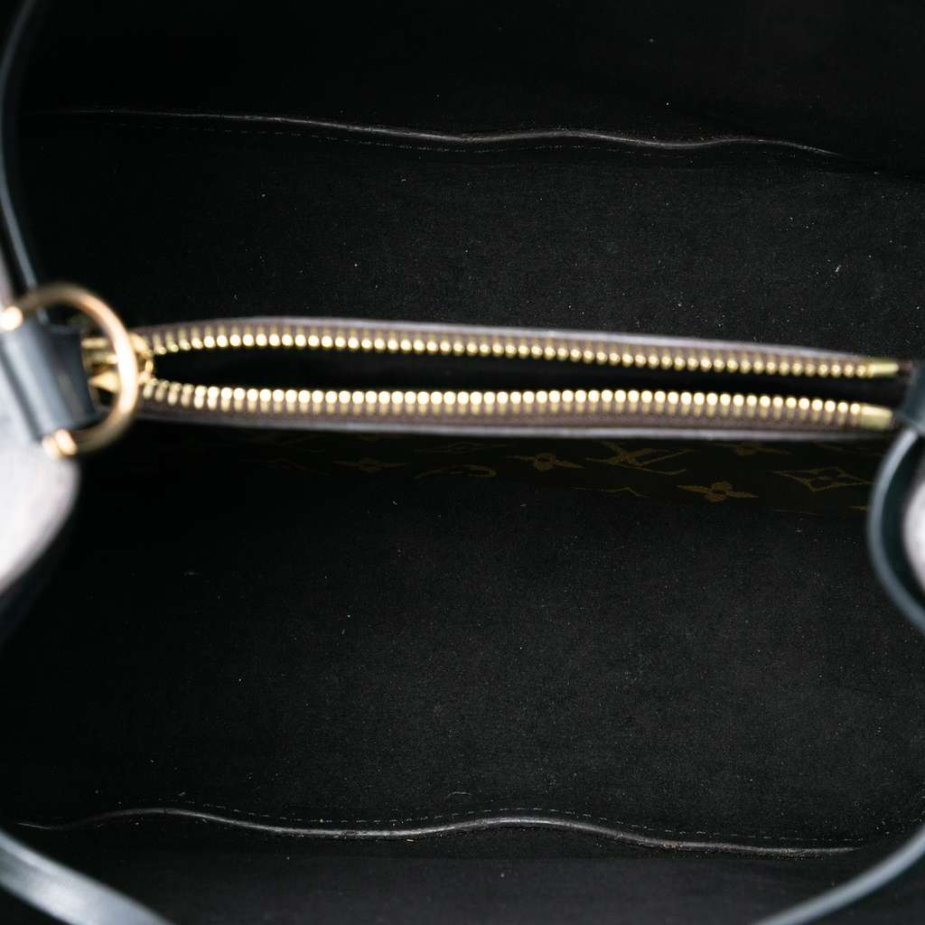 Louis Vuitton Monogram Neonoe MM Brown Good condition - Model View