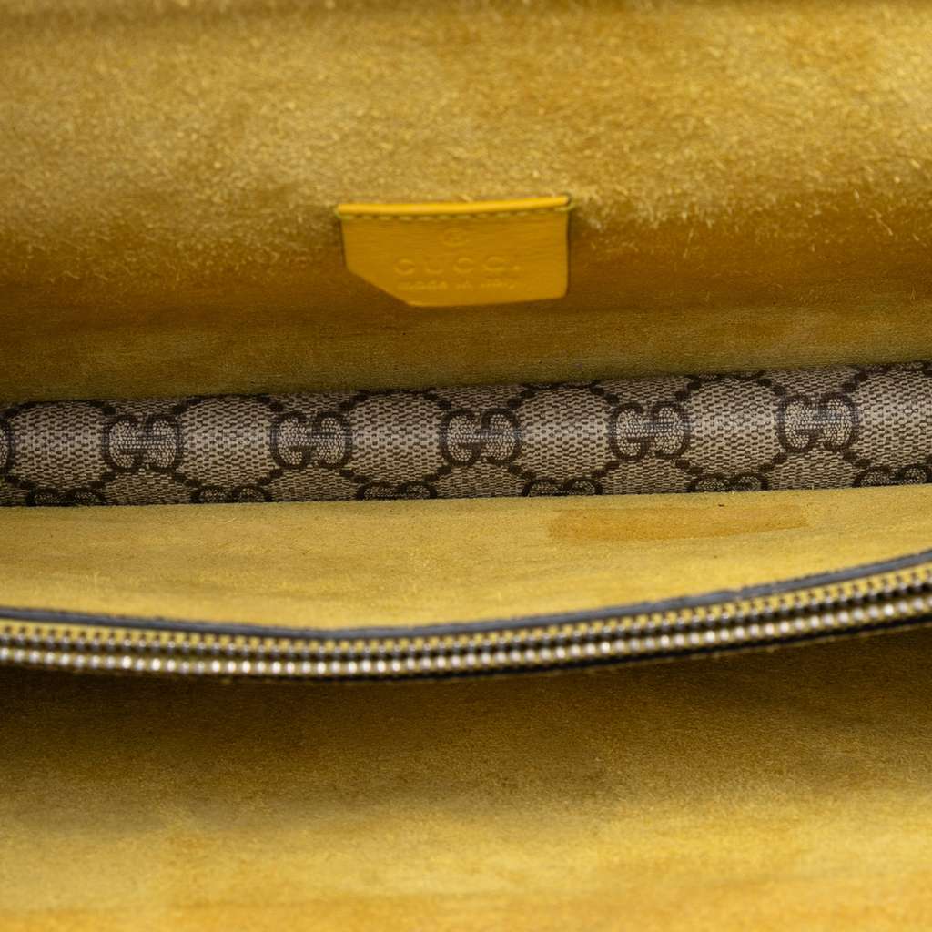 Gucci Medium GG Supreme Embroidered Crystal Bow Dionysus Shoulder Bag Beige Canvas Good condition - Model View