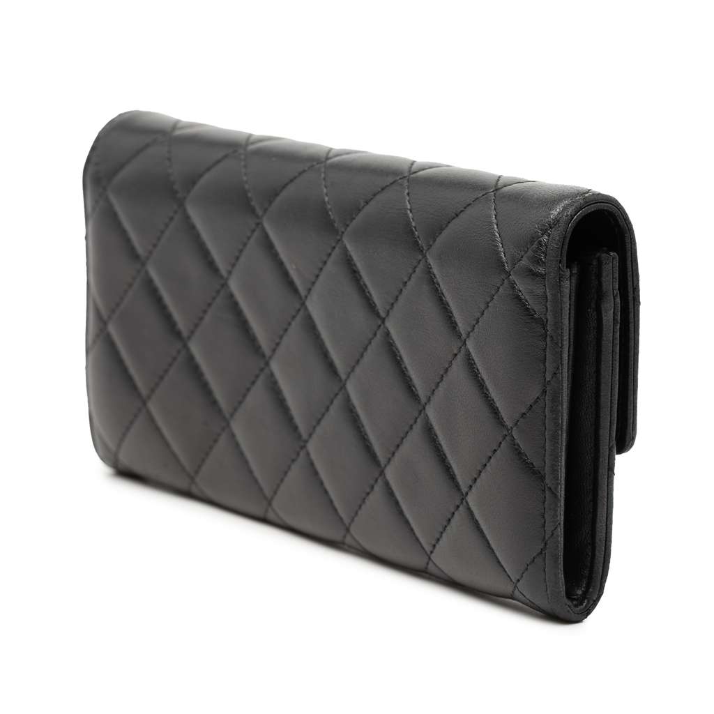 Chanel CC Quilted Lambskin Long Wallet Black Leather Very good condition - Back View