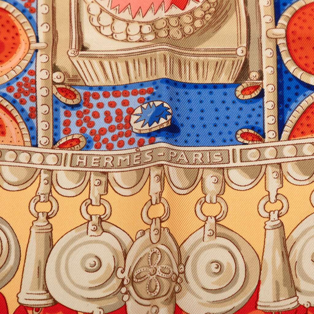 Hermès Terres Precieuses Silk Scarf 90 Yellow Silk Very good condition - Back View