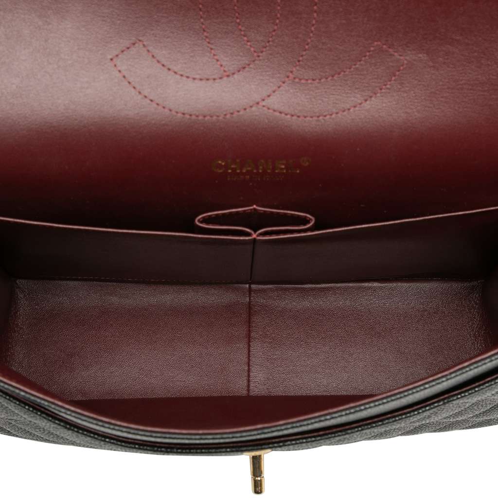 Chanel Jumbo Classic Caviar Double Flap Black Leather Very good condition - Model View