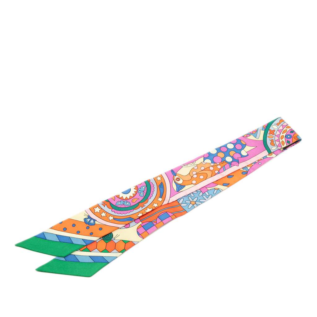 Hermès Les Murmures De La Foret Silk Twilly Scarf Pink Silk Never worn - Back View