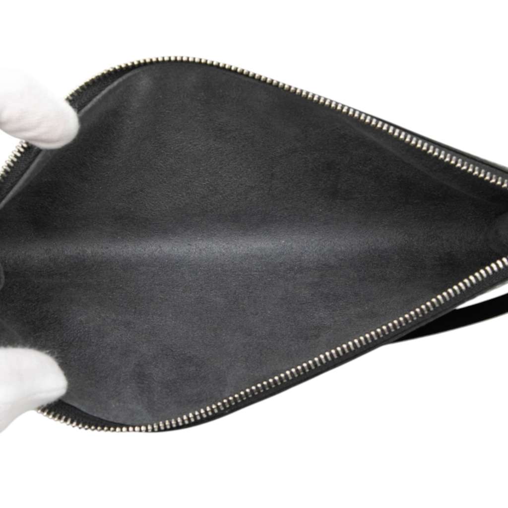 Louis Vuitton Epi Pochette Accessoires Black Leather Very good condition - Model View