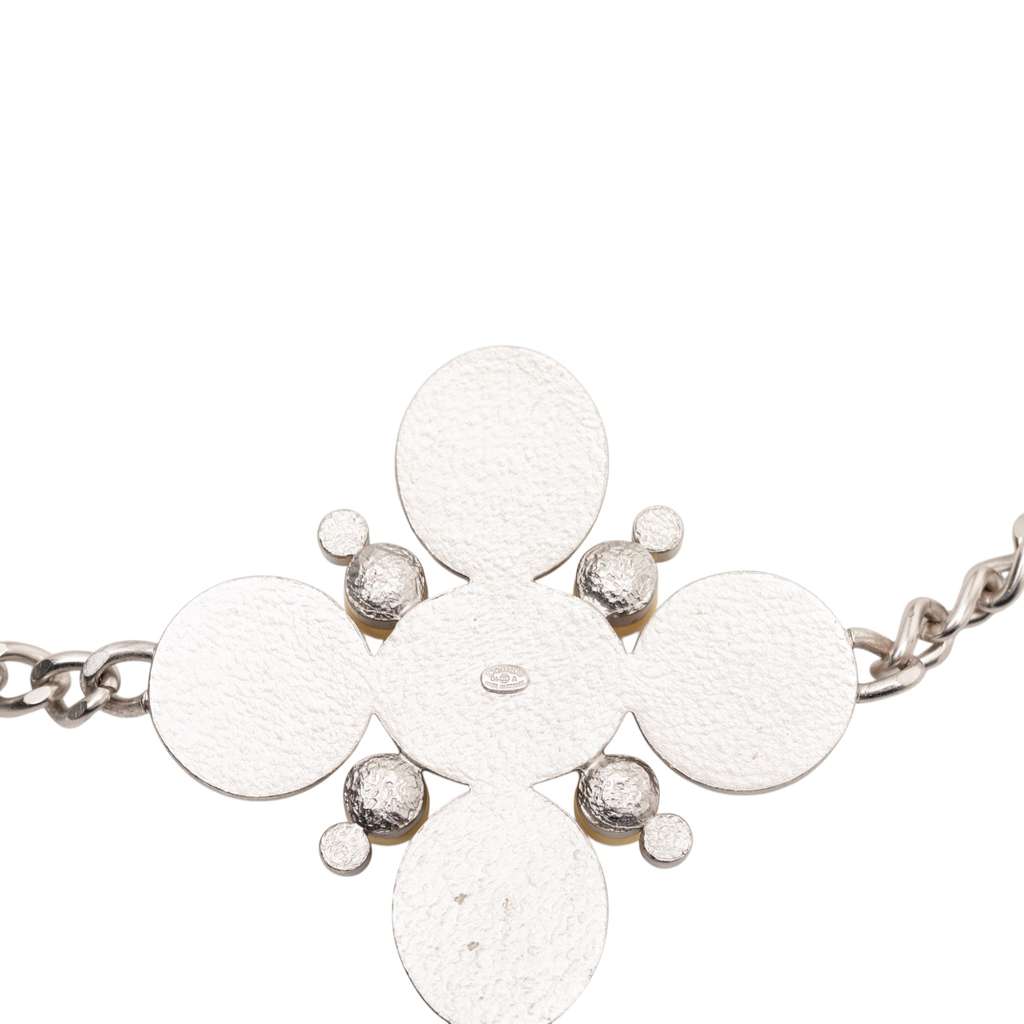 Chanel CC Silver Plated Flower Resin Chain Belt Silver Metal Very good condition - Inside View