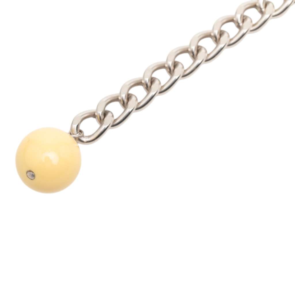 Chanel CC Silver Plated Flower Resin Chain Belt Silver Metal Very good condition - Model View