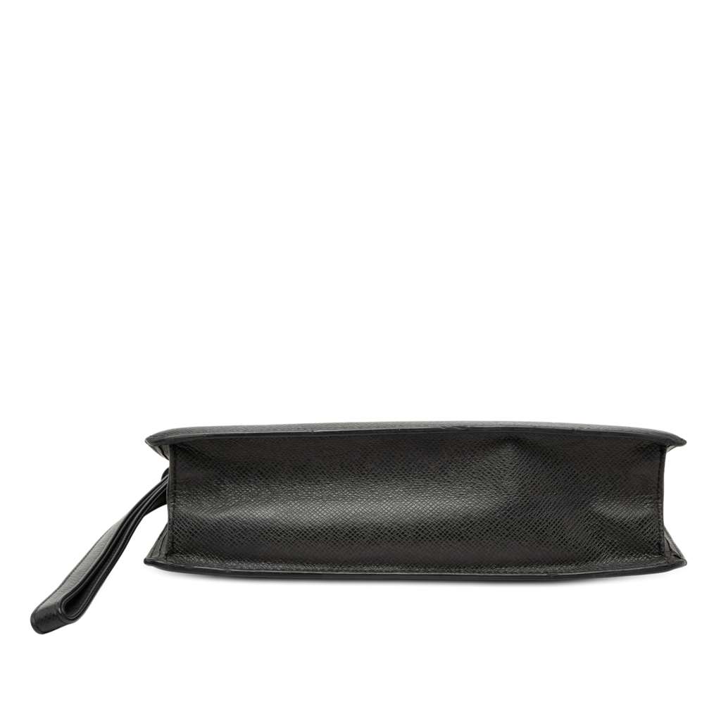 Louis Vuitton Taiga Selenga Black Leather Very good condition - Inside View