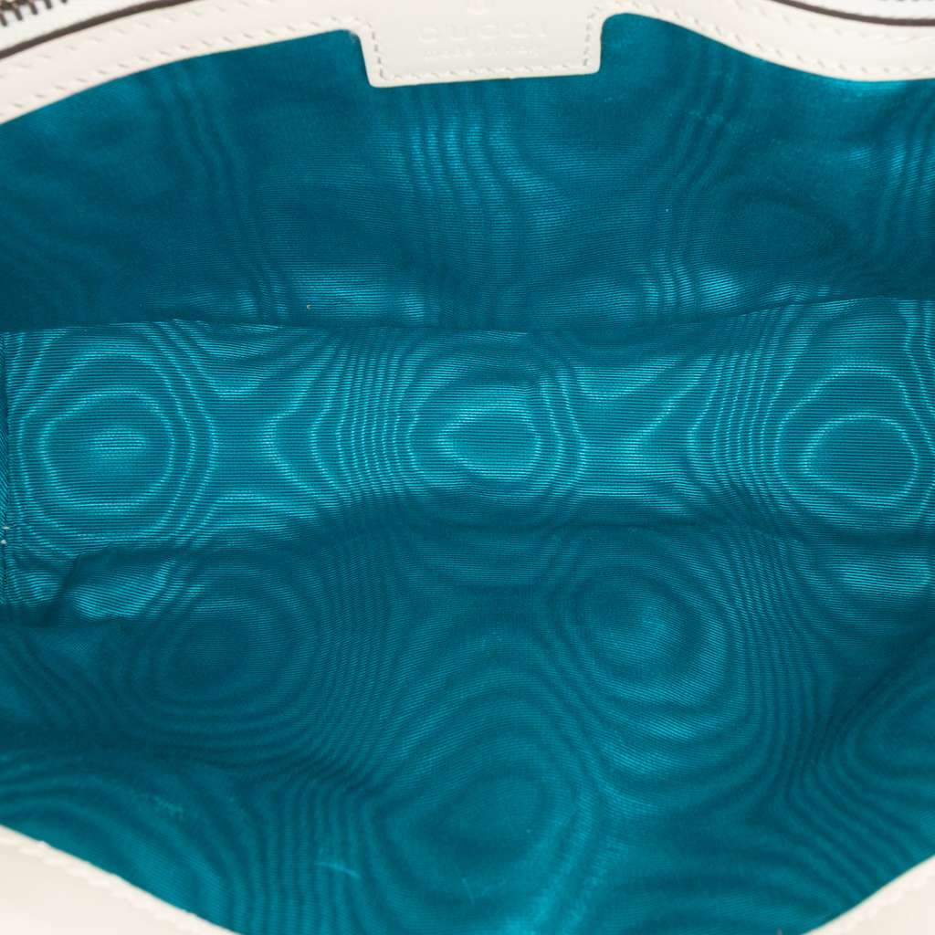 Gucci Medium GG Marmont Tweed Shoulder Bag Pink Tweed Very good condition - Model View