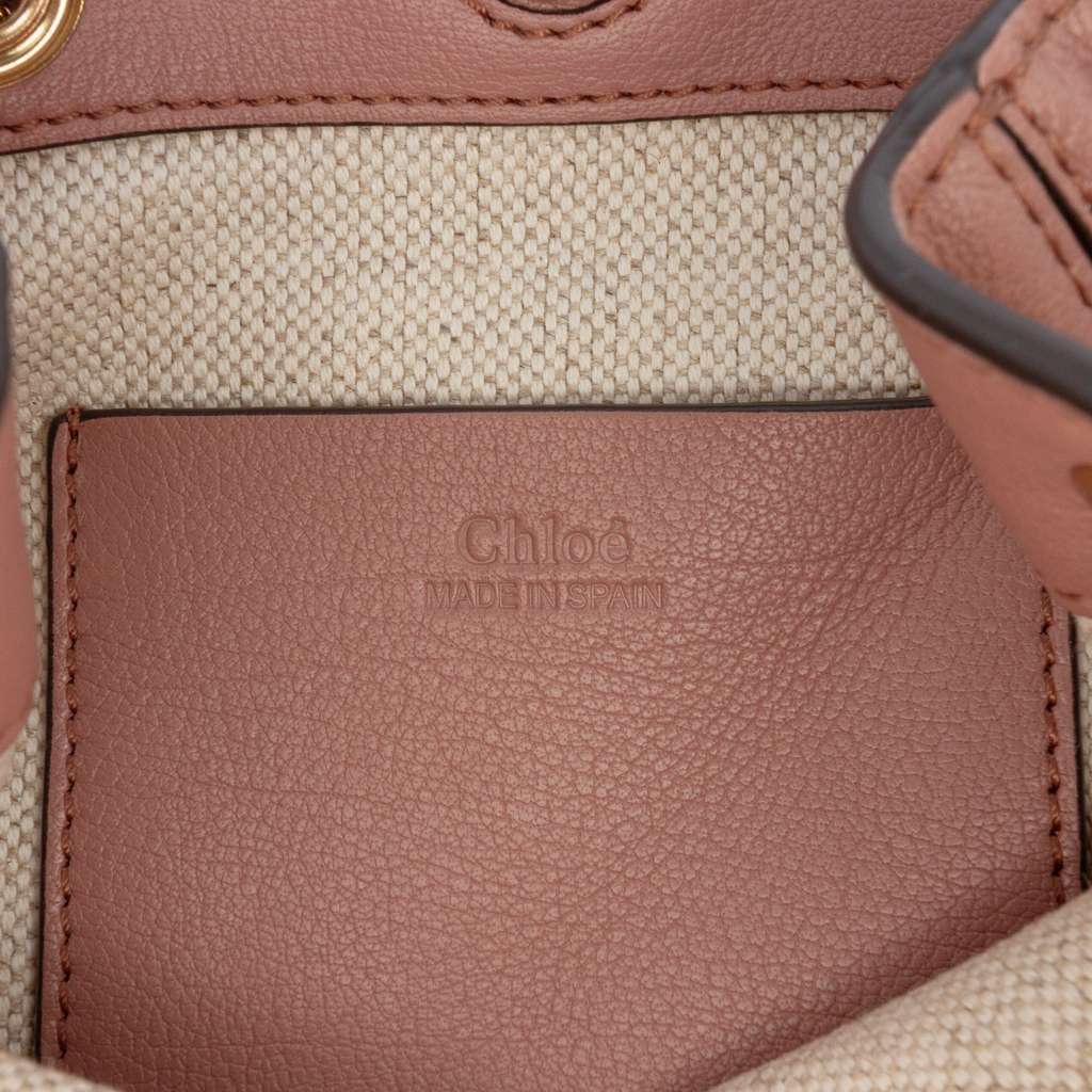 Chloé Mini Buffalo Leather Horse Medal Bucket Bag Pink Leather Never worn - Box View