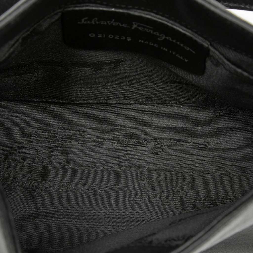 Salvatore Ferragamo Leather Gancini Handbag Black Leather Very good condition - Model View