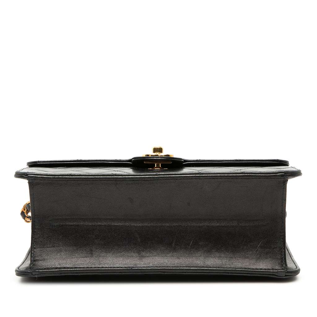Chanel Small CC Quilted Lambskin Single Flap Black Leather Very good condition - Inside View