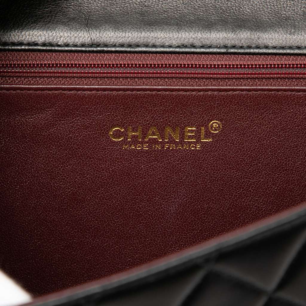 Chanel Small CC Quilted Lambskin Single Flap Black Leather Very good condition - Box View