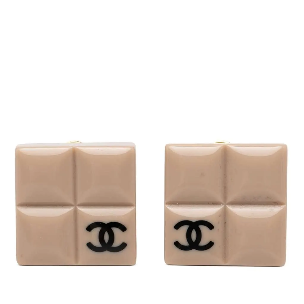 Chanel Resin CC Chocolate Bar Clip On Earrings Beige Very good - Front View