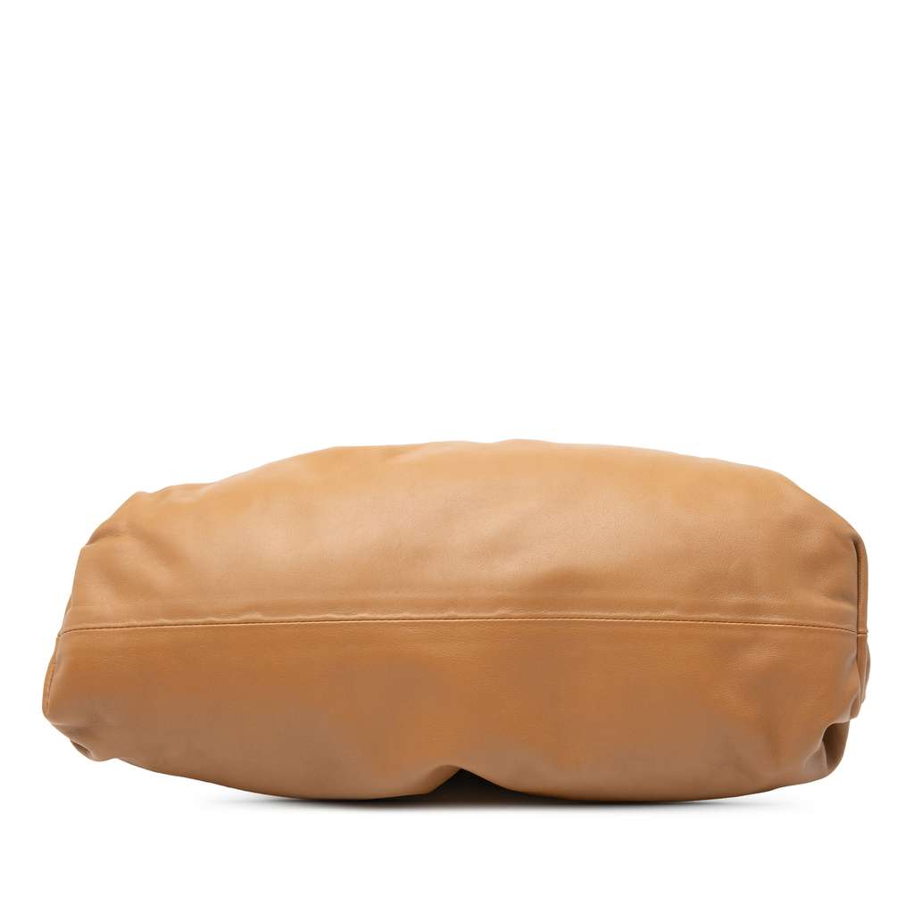 Bottega Veneta Lambskin The Pouch Brown Leather Very good condition - Inside View