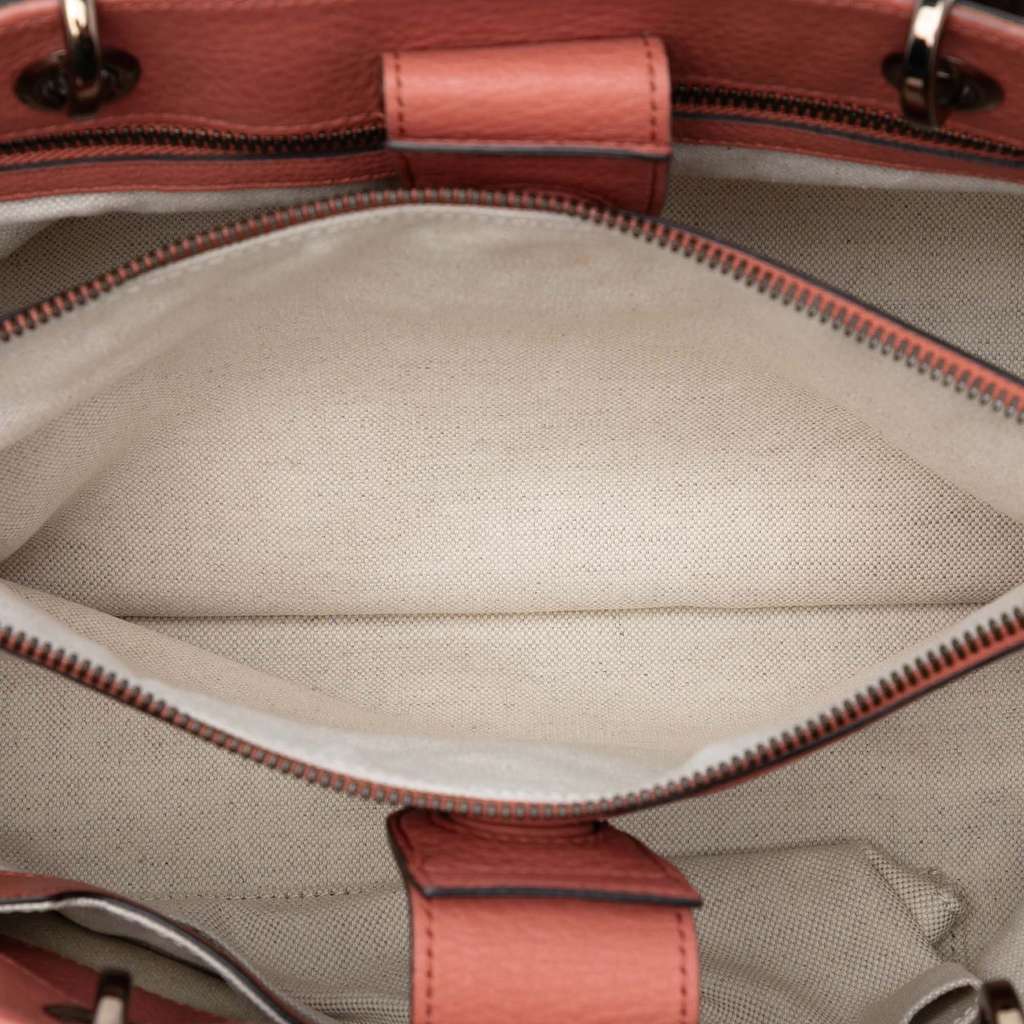 Gucci Medium Calfskin Bamboo Shopper Satchel Pink Leather Very good condition - Model View