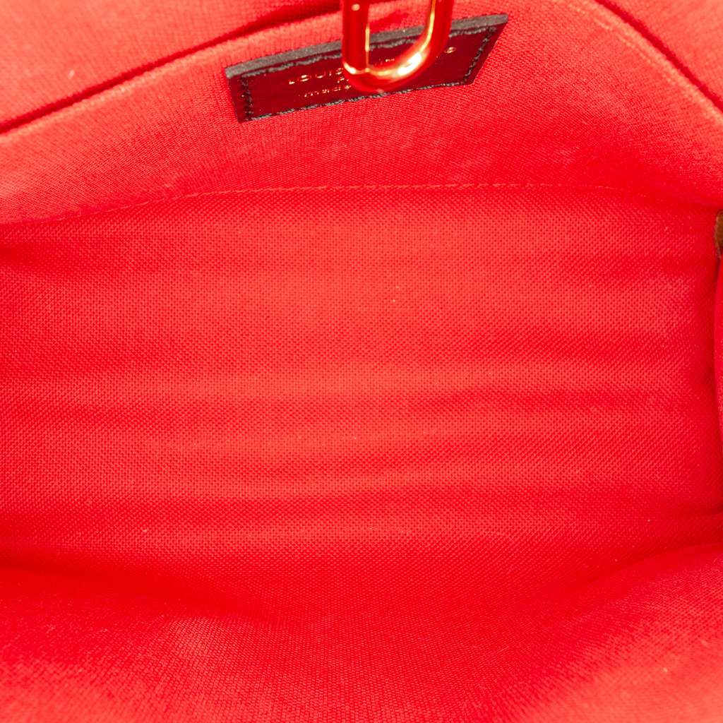 Louis Vuitton Monogram Reverse OnTheGo BB Brown Very good condition - Model View