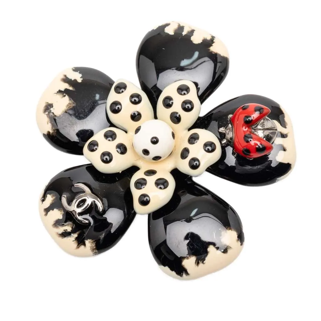 Chanel CC Enamel and Plated Brass Flower and Lady Bug Brooch Black Very good - Front View