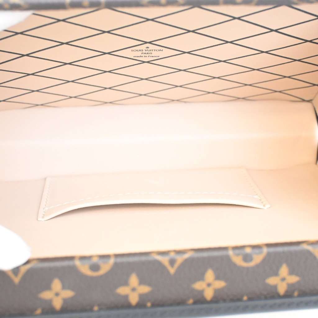 Louis Vuitton Monogram Petite Malle Brown Very good condition - Model View