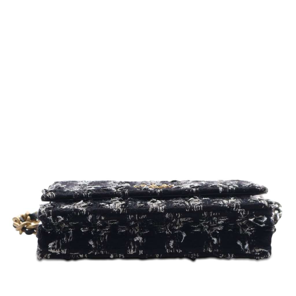 Chanel Tweed 19 Wallet On Chain Black Tweed Very good condition - Box View