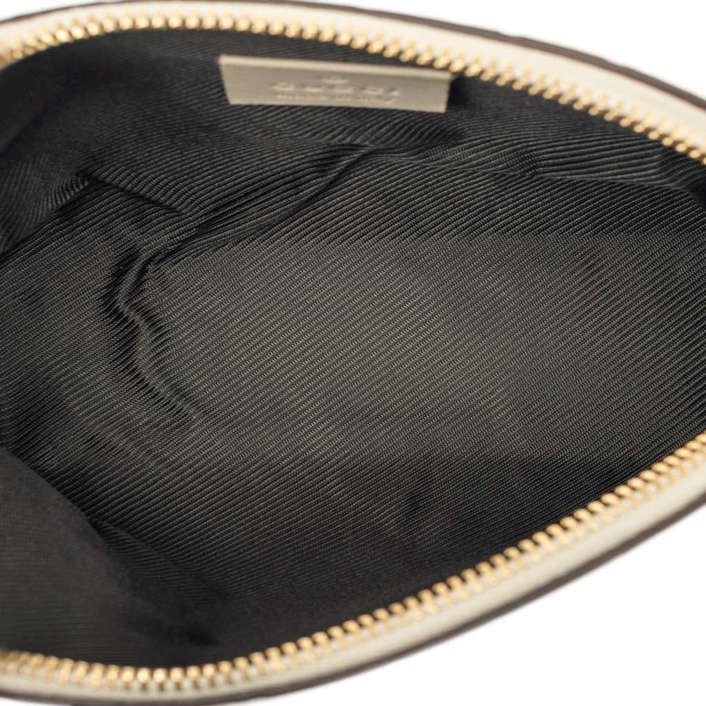 Gucci Guccissima Pouch White Leather Very good condition - Model View