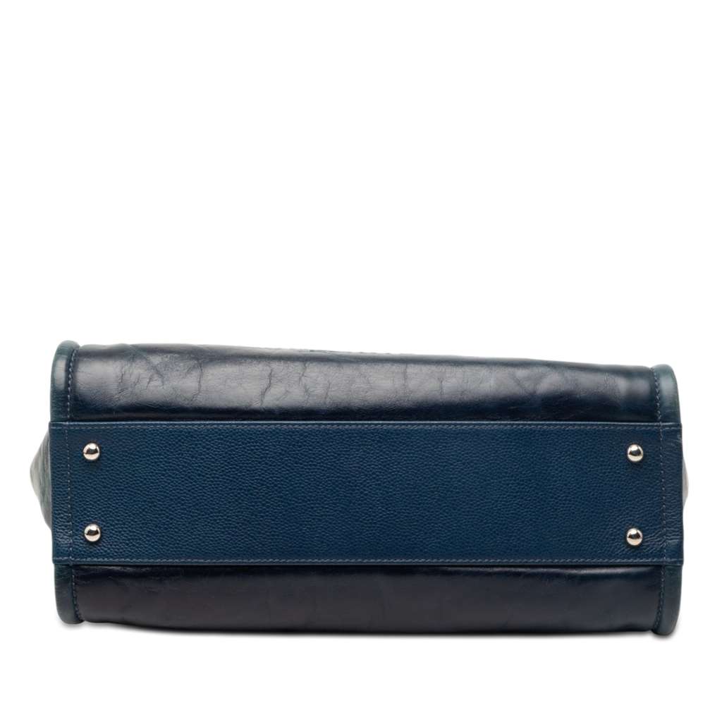 Chanel Small Glazed Calfskin Deauville Tote Blue Leather Very good condition - Inside View