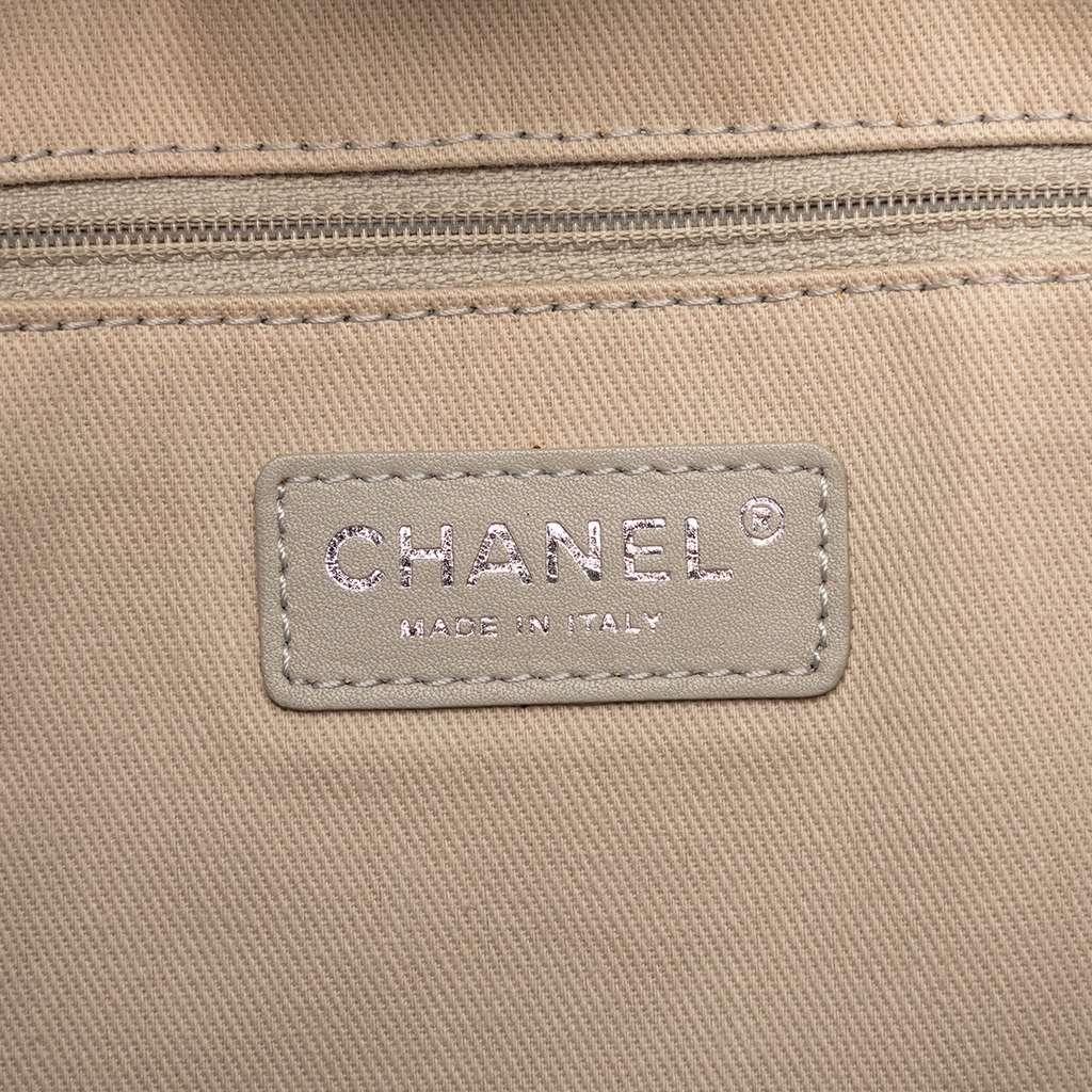 Chanel Small Glazed Calfskin Deauville Tote Blue Leather Very good condition - Box View