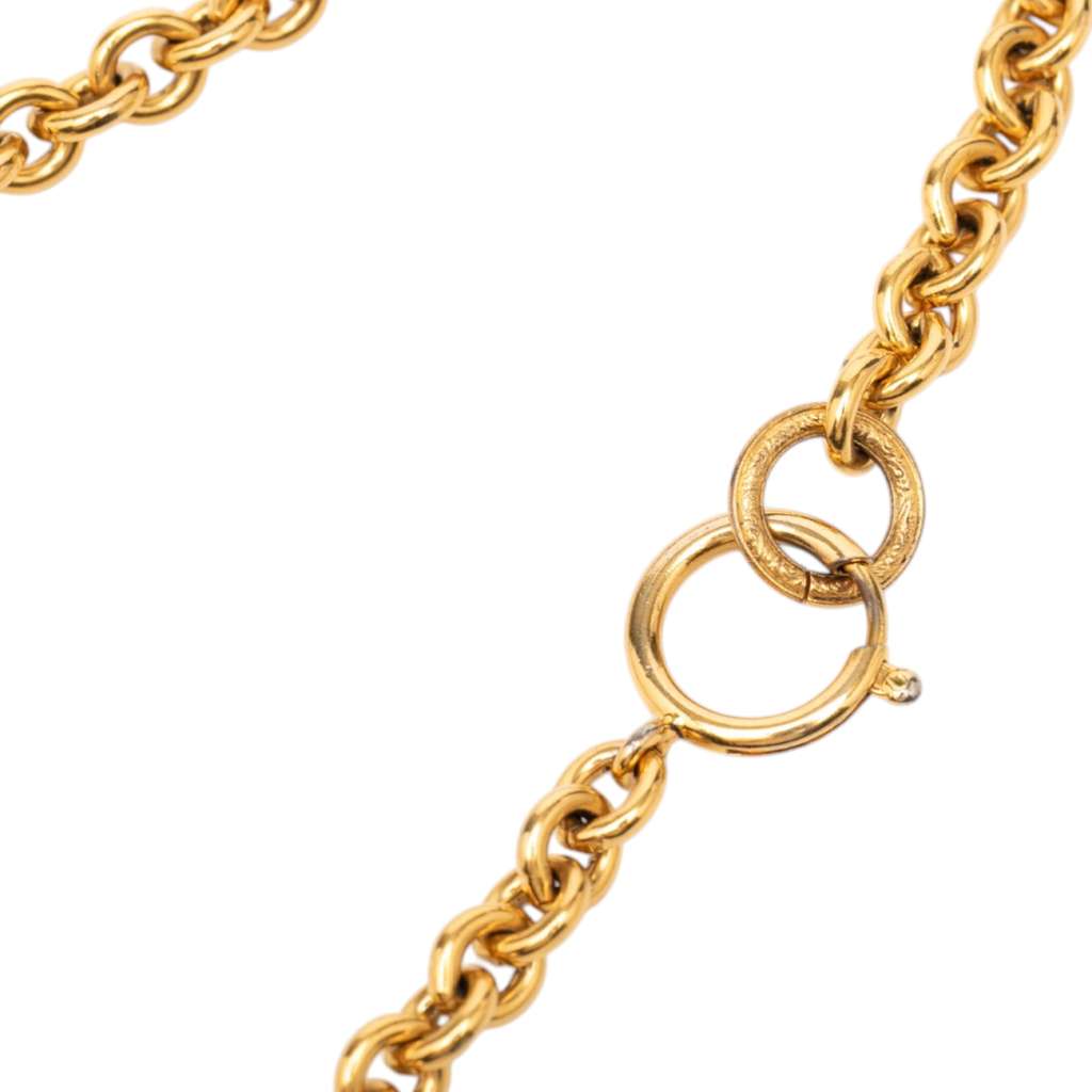 Chanel Gold Plated CC Quilted Oval Pendant Necklace Gold Metal Very good condition - Box View