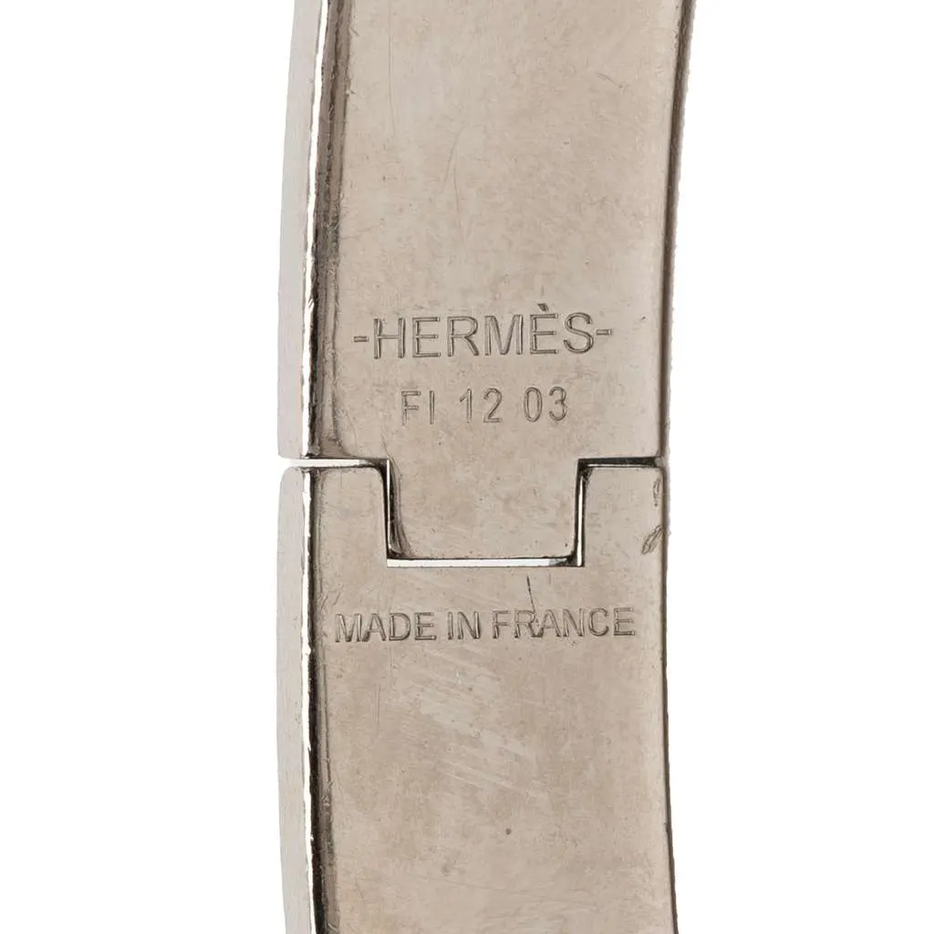 Hermès Narrow Enamel Clic H Bracelet PM Black Very good - Model View