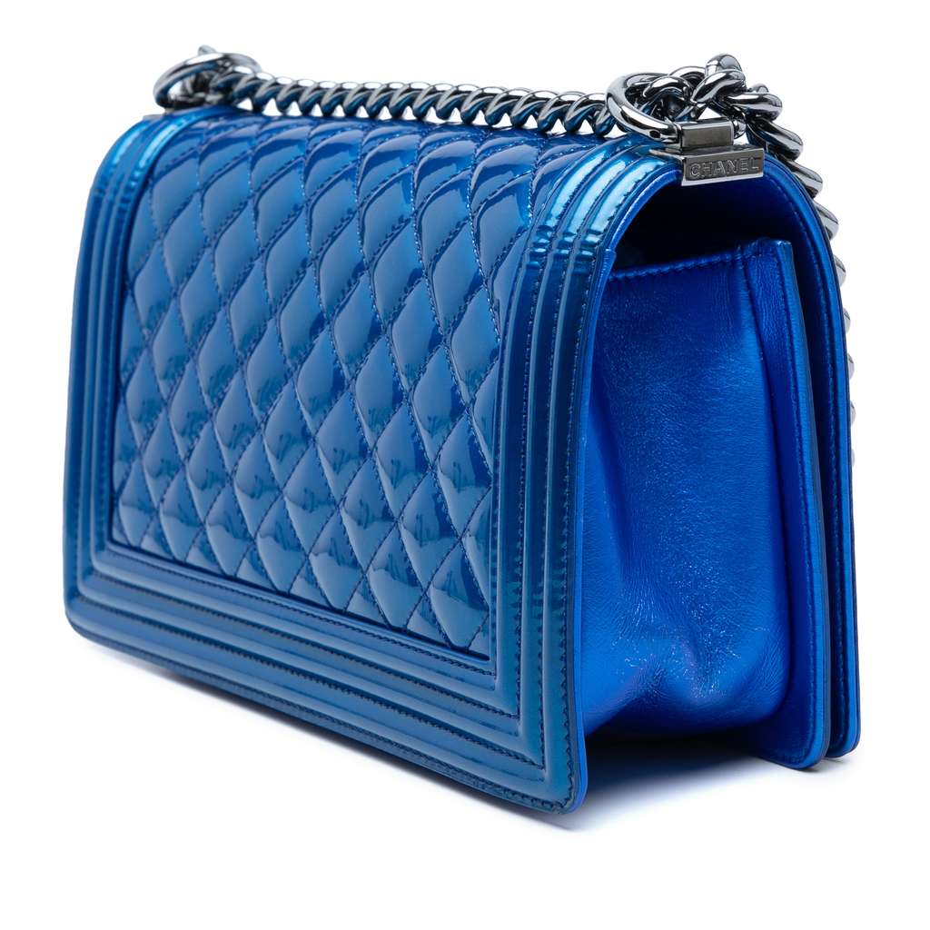 Chanel Old Medium Quilted Metallic Patent Boy Flap Blue Leather Very good condition - Back View