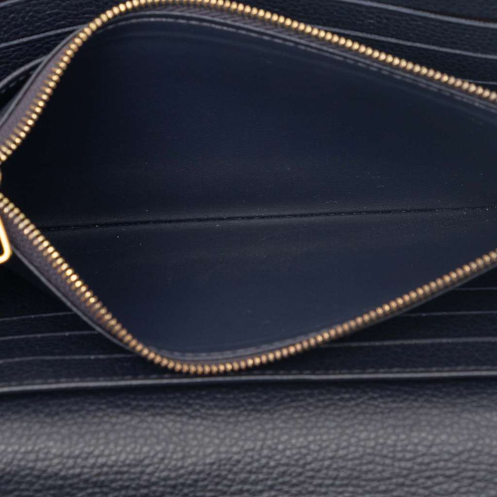 Louis Vuitton Monogram Empreinte Sarah Wallet Blue Leather Very good condition - Model View