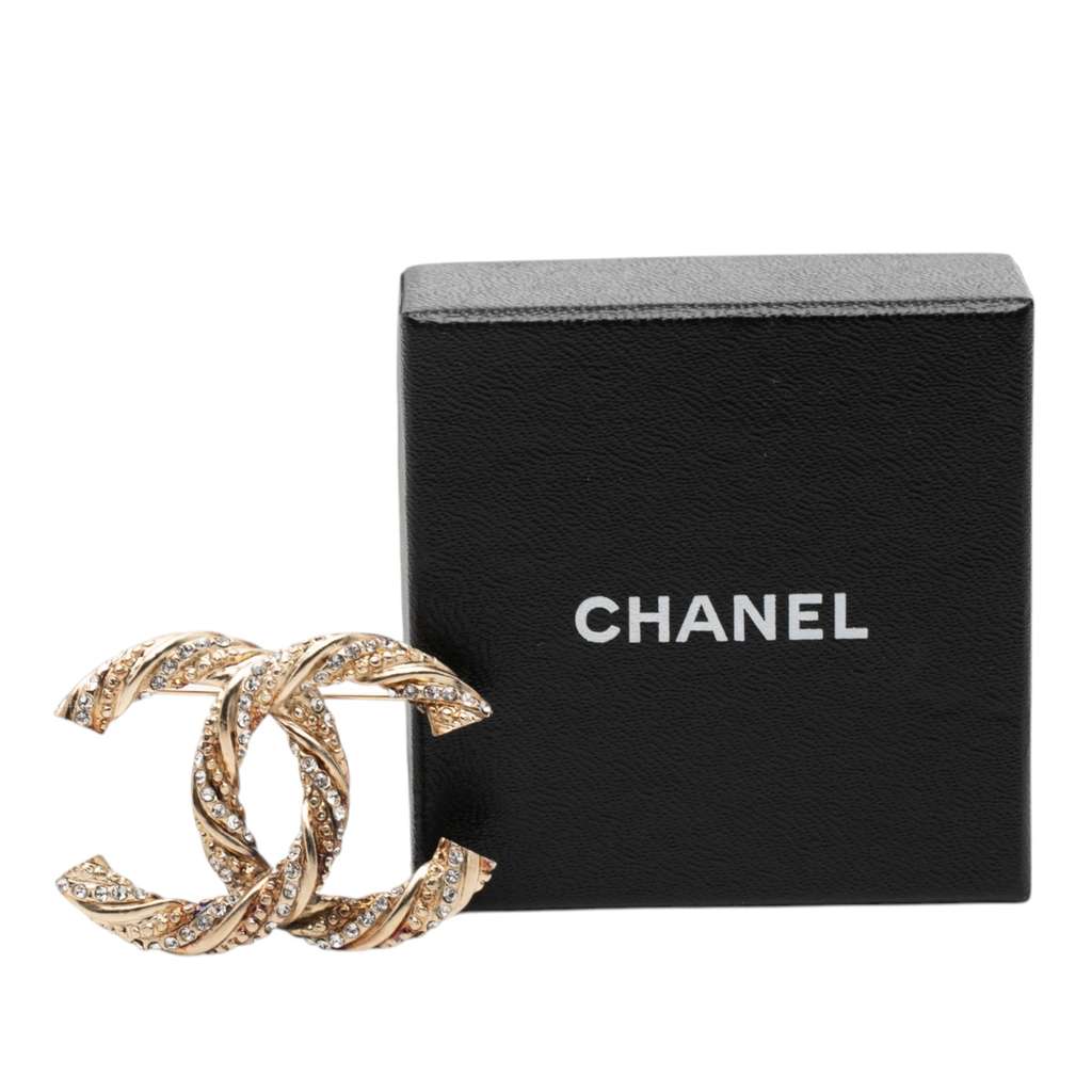 Chanel Gold Plated Twisted CC Crystal Pin Brooch Gold Metal Very good condition - Model View