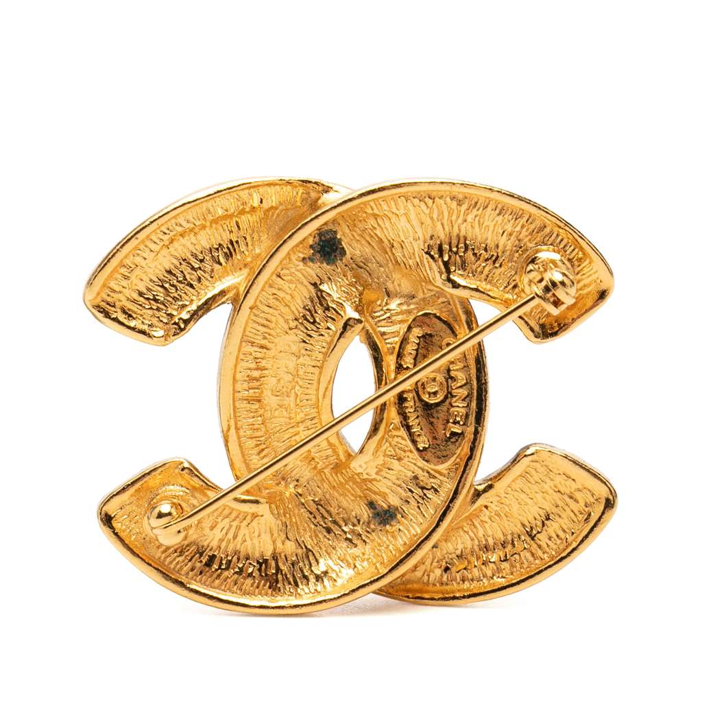 Chanel CC Gold Plated Quilted Brooch Gold Metal Very good condition - Back View