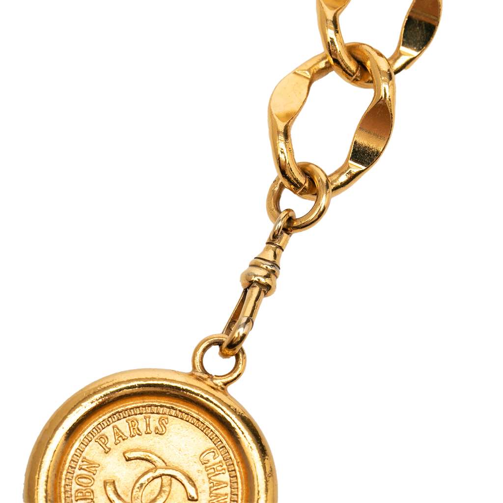 Chanel CC Gold Plated Medallion Chain Belt Gold Metal Very good condition - Box View