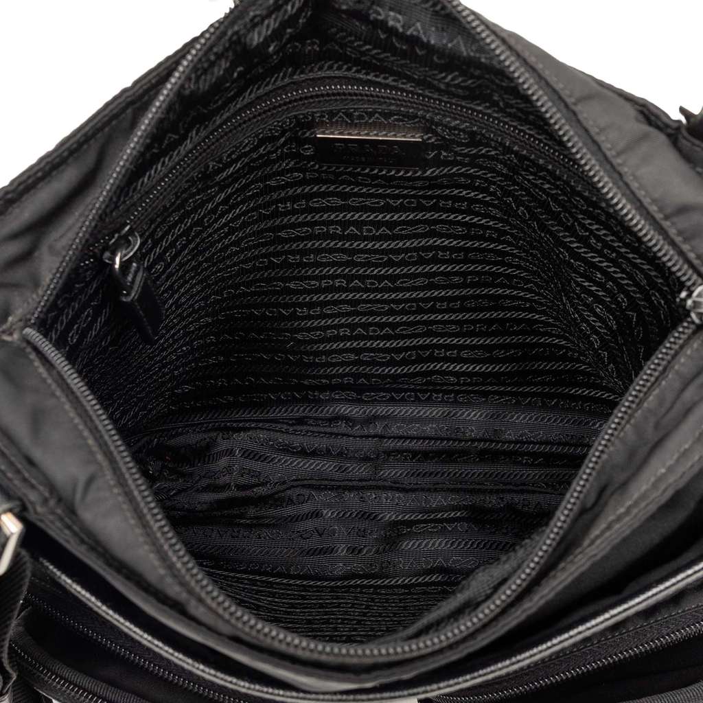 Prada Saffiano Trimmed Tessuto Zip Top Crossbody Black Very good condition - Model View