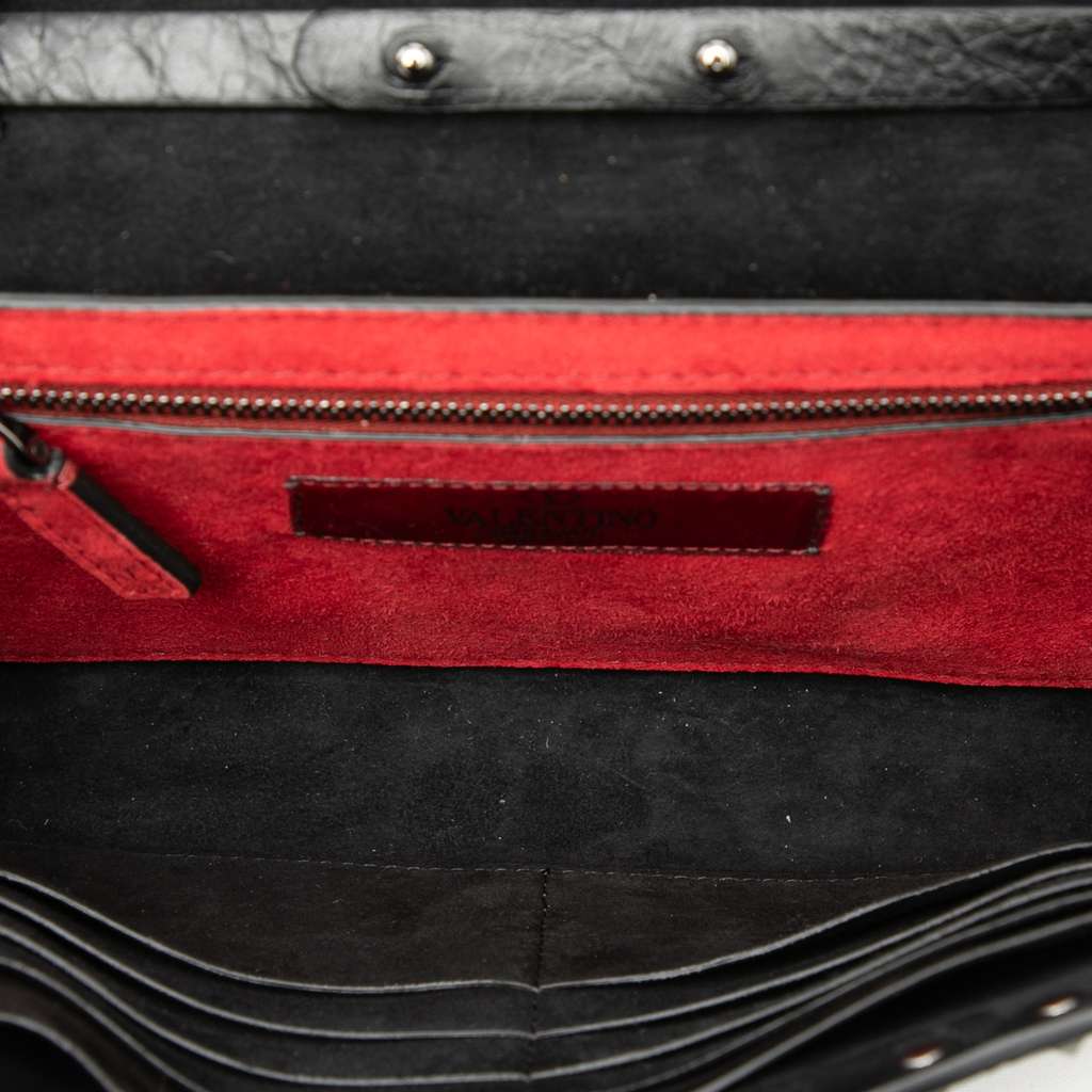 Valentino Quilted Nappa Rockstud Spike Wallet On Chain Black Leather Very good condition - Model View