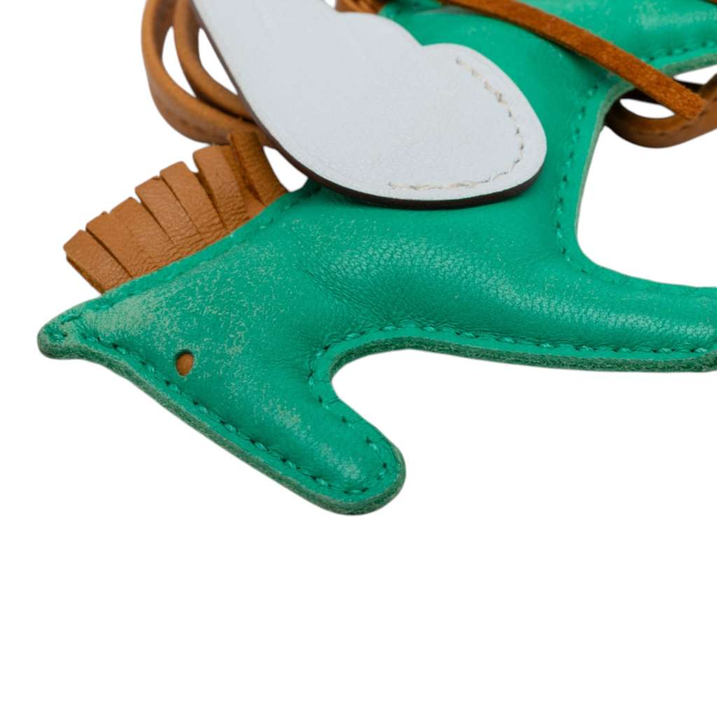Hermès Milo Lambskin and Swift Grigri Rodeo Pegase Bag Charm PM Green Leather Very good condition - Model View