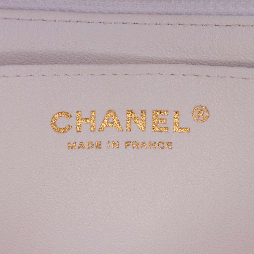 Chanel Mini Rectangular Classic Printed Calfskin Single Flap White Leather Very good condition - Box View