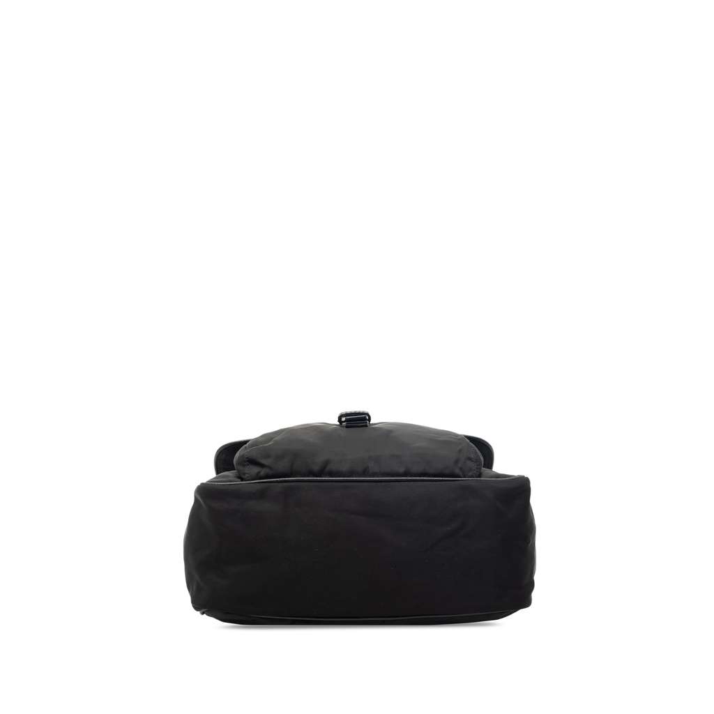 Prada Saffiano Trimmed Tessuto Shoulder Bag Black Very good condition - Inside View