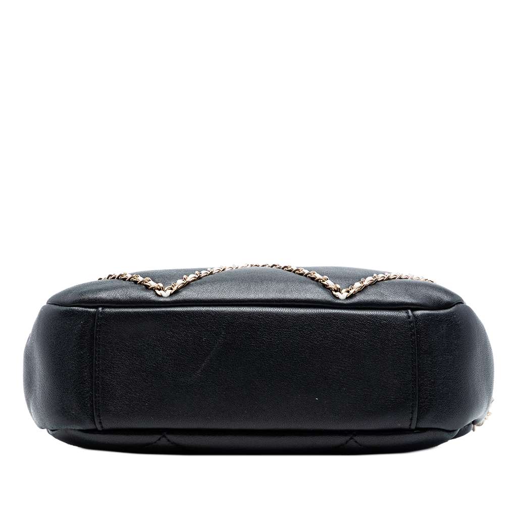 Chanel CC Lambskin Chain Embellished Camera Bag Black Leather Very good condition - Inside View