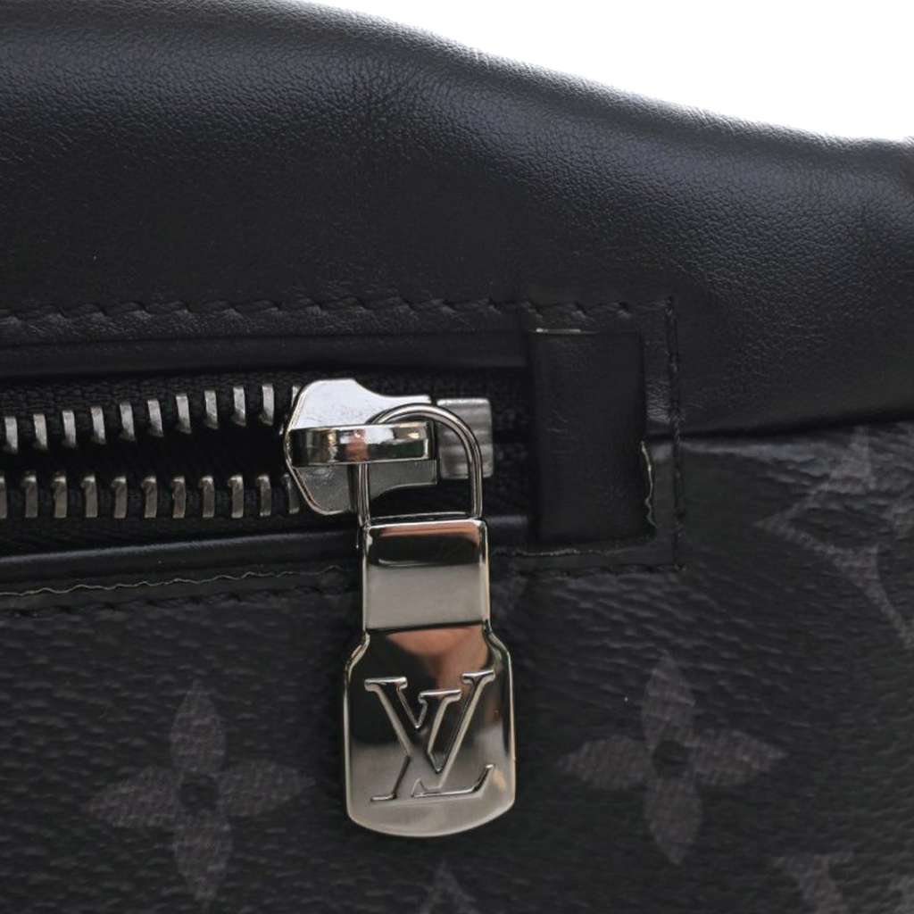 Louis Vuitton Monogram Eclipse Discovery Bumbag PM Black Very good condition - Box View